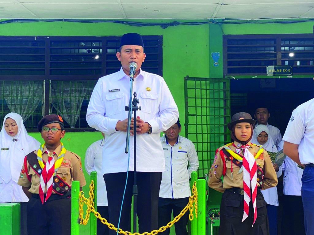 Paskibra MTsN 3 Medan Raih Juara Umum III AKRAPATIH di SMK Imelda Medan